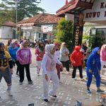 Tim TP PKK Desa Haurgeulis: Senam Jumat Pagi Sehat Kian Meriah!