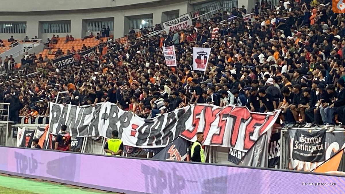 Tribun sebagai Pemain Keduabelas: Tiga Pertandingan Terlaris di BRI Liga 1