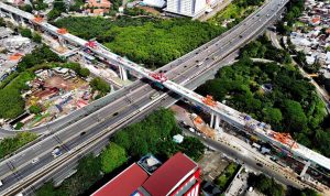 Uji Coba Lintasan LRT Jakarta Fase 1B Velodrome-Manggarai