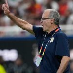 Uruguay vs Spanyol: Marcelo Bielsa Ambil Tanggung Jawab Penuh atas Kegagalan La Celeste