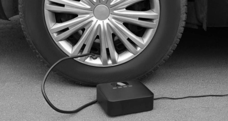 Wajib Ada di Bagasi, Pompa Angin Elektrik Ini Bisa Jadi Penyelamat Saat Ban Kempes Darurat