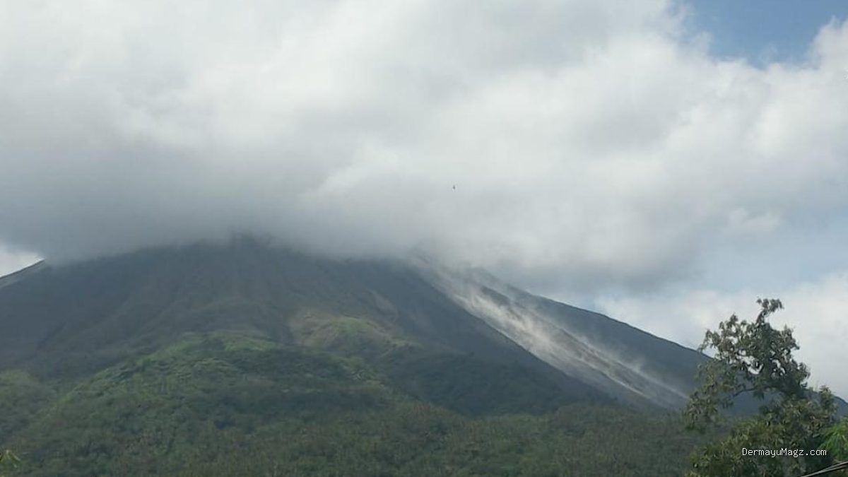 Warga Dilarang Mendekat ke Kawah Karangetang Akibat Terdeteksi Pergerakan Magma