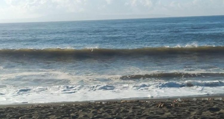 Waspada Gelombang Tinggi Berpotensi Banjir Rob Pesisir Bali
