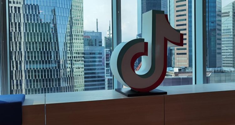 Zhang Yiming Lampaui Mukesh Ambani Sebagai Orang Terkaya Kedua di Asia