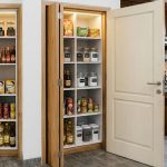 6 Inspirasi Pantry Mini di Balik Pintu Dapur, Solusi Cerdas Memaksimalkan Ruang