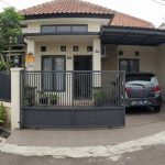 7 Ide Pagar Geser Aman untuk Rumah Tipe 36 dengan Satu Carport