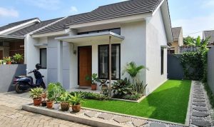 9 Langkah Menata Taman Mini Rumput Sintetis untuk Hunian Hijau Praktis