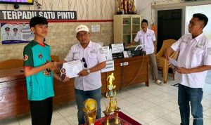 Apresiasi Talenta Muda, Pemdes Jatibarang Baru Guyur Bonus bagi Enam Pemain Juara Piala Bupati Indramayu 2026