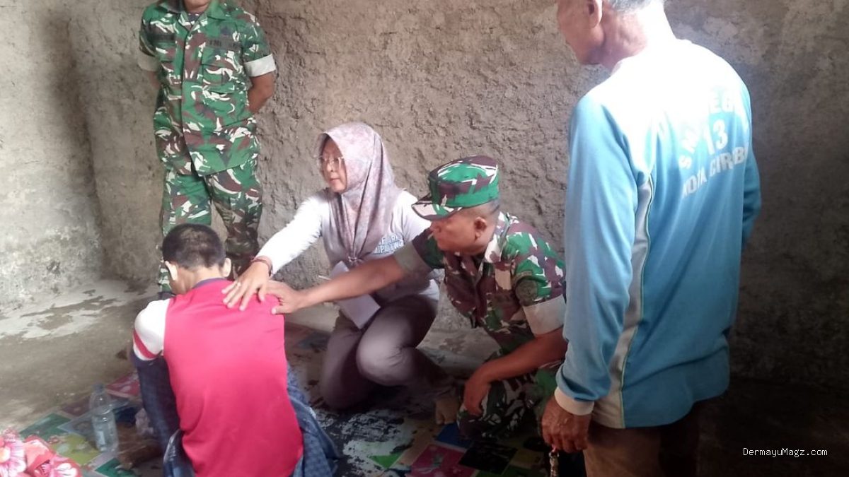 Babinsa Koramil Krangkeng Dampingi ODGJ di Desa Srengseng, Keluarga Diminta Tak Lagi Merantai