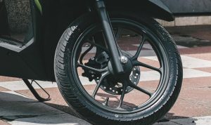 bahaya-motor-bergoyang-akibat-ban-belakang-10393 Bahaya Motor Bergoyang Akibat Ban Belakang