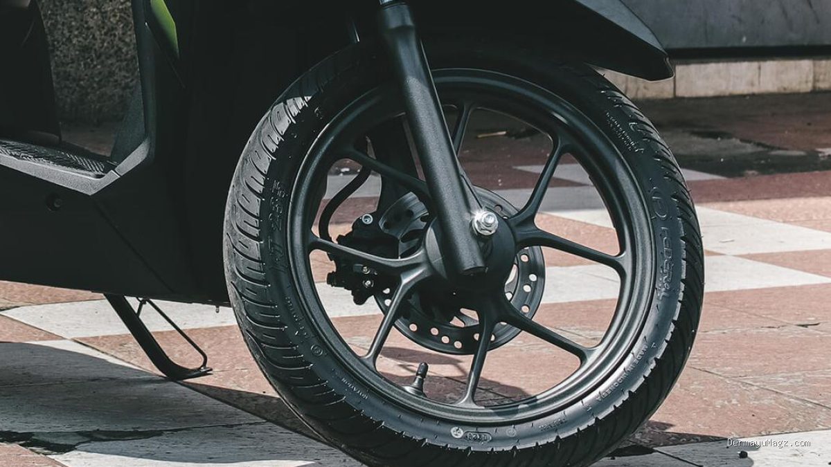 Bahaya Motor Bergoyang Akibat Ban Belakang
