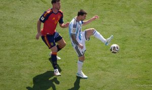 Barcelona Rencanakan Duet Aymeric Laporte dan Pau Cubarsi Pasca Piala Dunia 2026