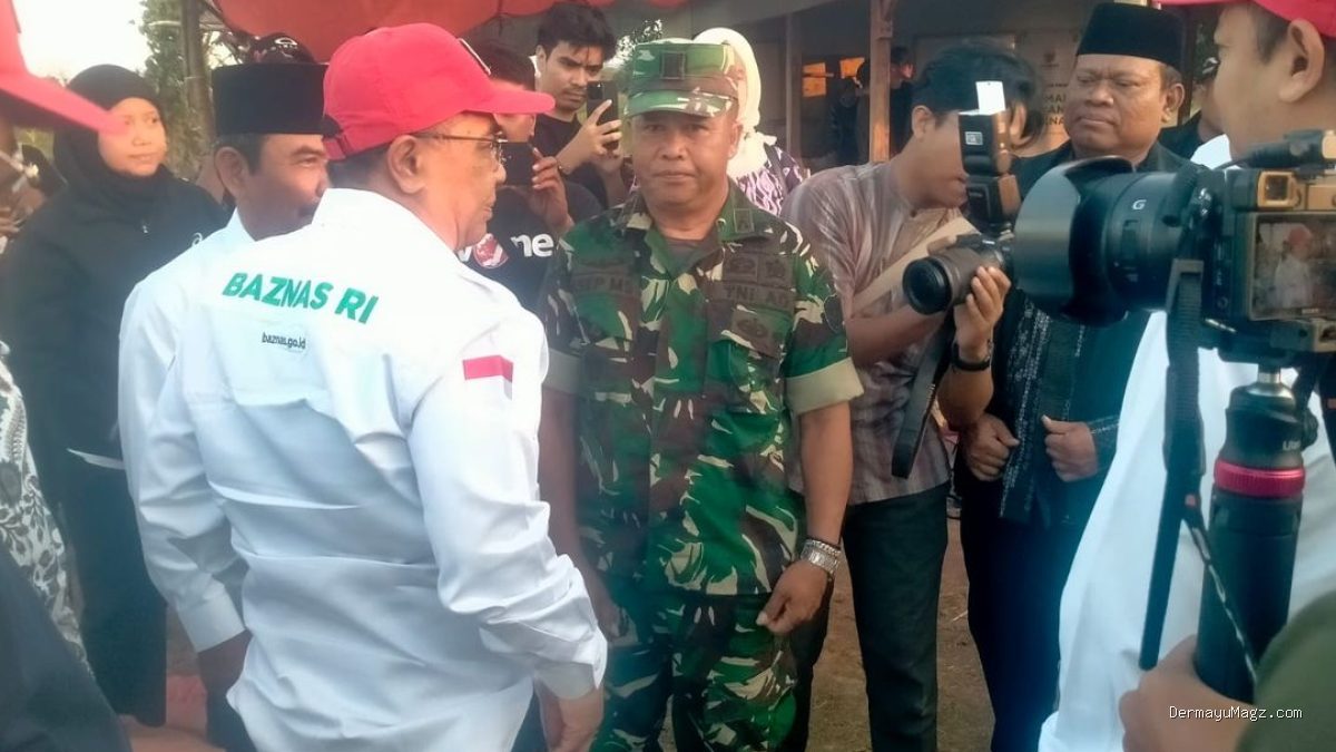 Baznas RI Terangi Desa Cikawung, 102 Warga Terima Bantuan Sembako di Tengah Sinergi TNI dan Pemerintah Daerah