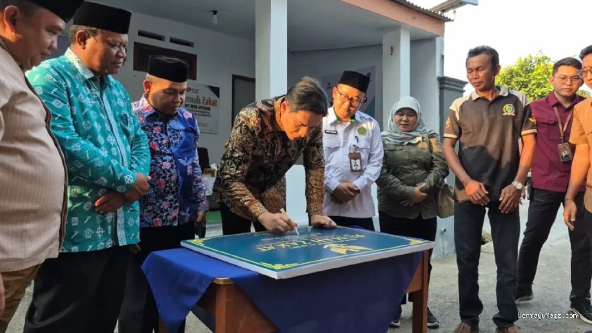 Bupati Indramayu Resmikan Rumah Zakat UPZ Desa Jatisura