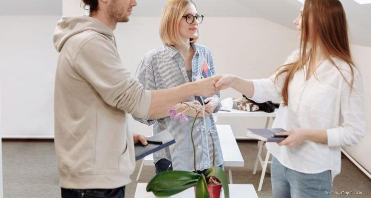 Cara Melupakan Mantan yang Sudah Menikah: Langkah Tepat Move On