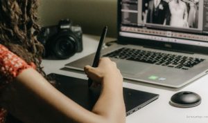 Cara Membuat Foto Vintage Estetik di HP, Photoshop, dan Online