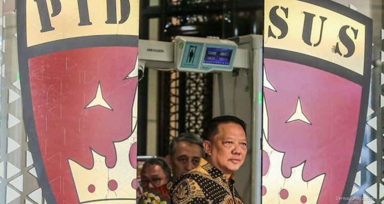 Febrie Adriansyah, Mantan Jampidsus, Ditetapkan Sebagai Tersangka Korupsi