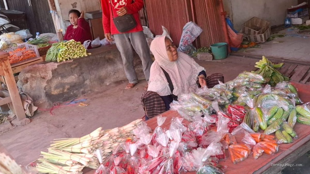 Harga Sembako di Pasar Terisi Stabil, Beras Dijual Rp13 Ribu