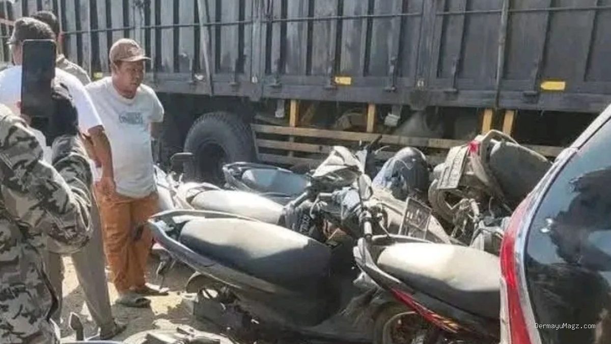 Kecelakaan di Pantura Sukra Indramayu: Belasan Motor Jadi Korban