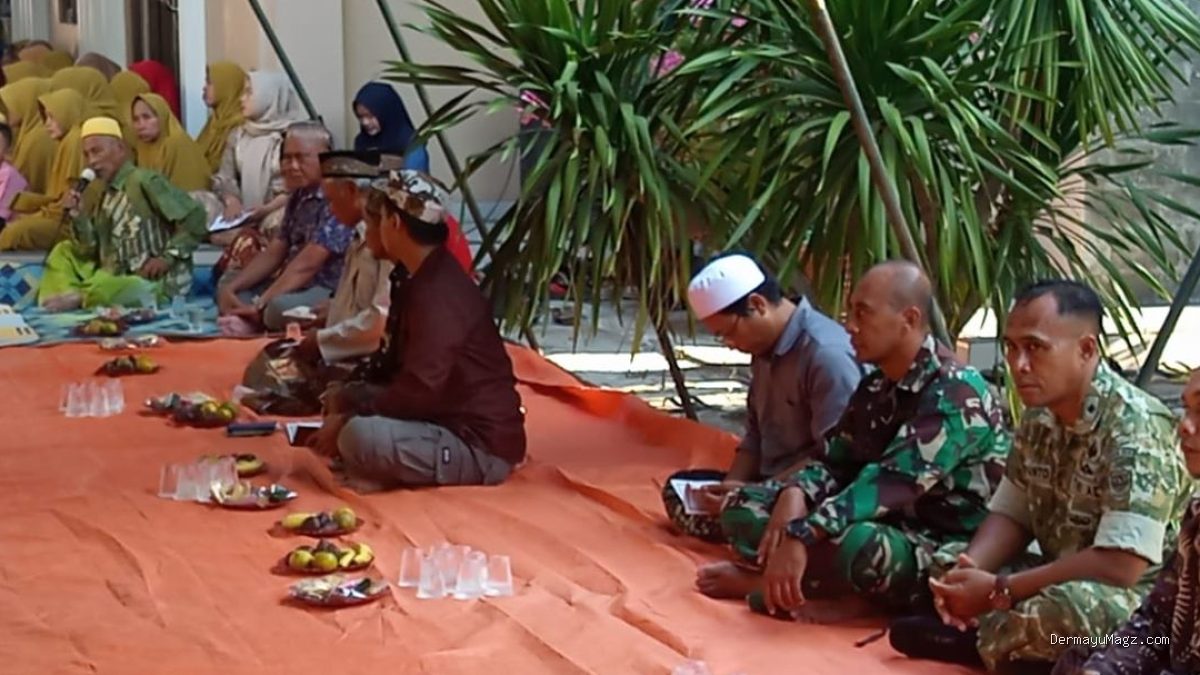 Keluarga H. Rohadi Berbagi Kebahagiaan: Doa & Syukur