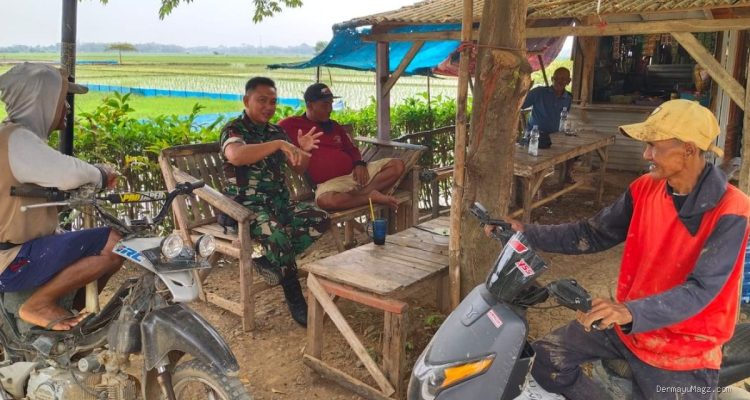 Koptu Lukman Perkuat Sinergi Warga Lewat Komsos di Desa Cikedung