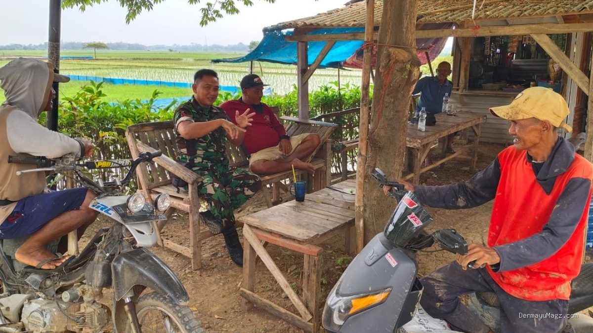 Koptu Lukman Perkuat Sinergi Warga Lewat Komsos di Desa Cikedung