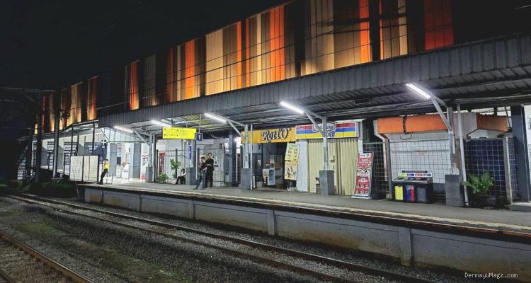 KRL Beroperasi Normal Lagi di Stasiun Jurangmangu Setelah Kejadian Diduga Bunuh Diri