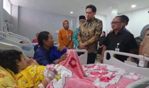 Lucky Hakim Angkat Anak Korban Kecelakaan Maut Pantura Indramayu