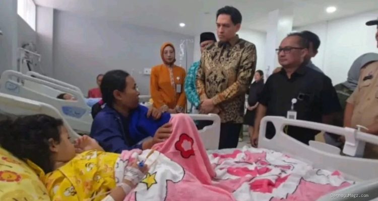 Lucky Hakim Angkat Anak Korban Kecelakaan Maut Pantura Indramayu