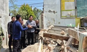 Lucky Hakim Tinjau SDN 2 Tugu Ambruk, Minta Revitalisasi Segera