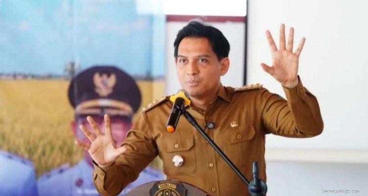 Lucky Latih 100 Operator Combine Harvester: Gempur Modernisasi Pangan Indramayu