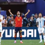 Marc Cucurella Tepati Janji, Buat Tato Wajah Pelatih Setelah Spanyol Juara Piala Dunia 2026