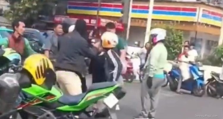 Perkelahian Akibat Senggolan Motor