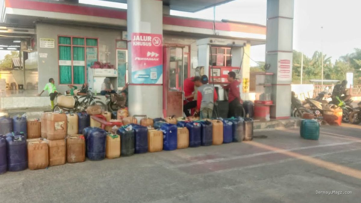 Pertalite SPBU Indramayu: Antre Jerigen Diduga Imbas Harga Pertamax Mahal