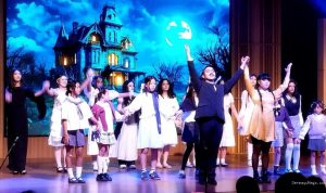 Peserta Jakarta Summer Camp 2026 Tampilkan Kisah The Addams Family
