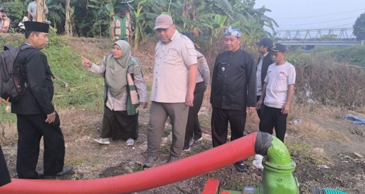Petani Indramayu Terima Pompa Air Kementan RI: Sukra Girang