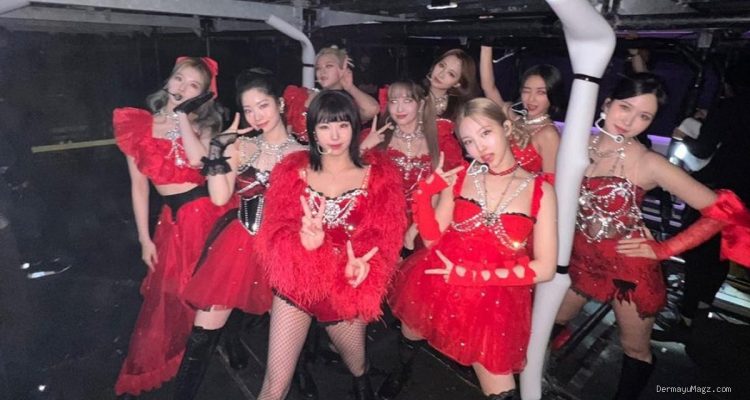 Rumor Tzuyu dan Chaeyoung TWICE Akan Pindah Agensi, JYP Masih Negosiasi Kontrak