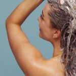 Sandwich Hair Method: Rahasia Rambut Lembap Tanpa Lepek, Wajib Coba!