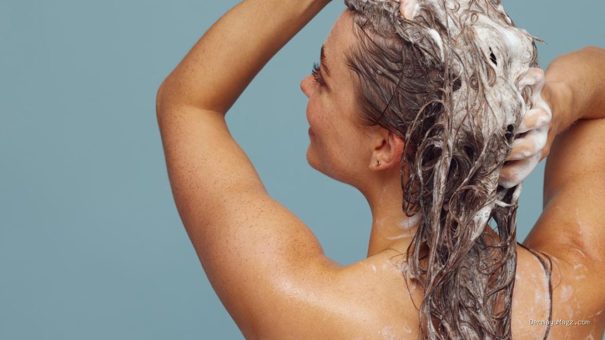 Sandwich Hair Method: Rahasia Rambut Lembap Tanpa Lepek, Wajib Coba!