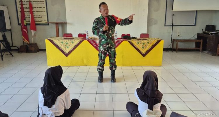 Sertu Muntaka Bekali 25 Anggota Paskibra Sukra Wawasan Kebangsaan