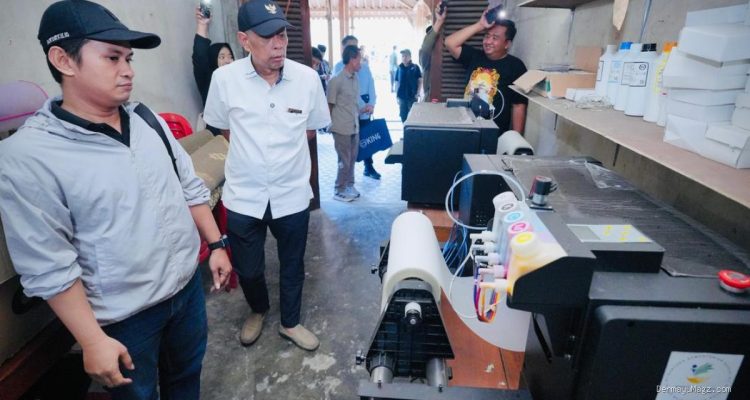 Sinergi Kemensos dan Bank Mandiri Tingkatkan Pemberdayaan UMKM di Desa Karanganyar