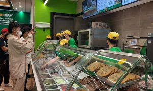 Subway Ubah Kaca Jadi Sumber Pendapatan