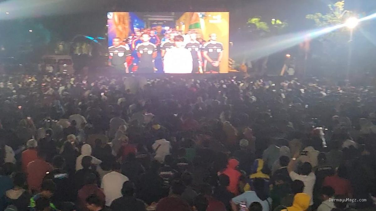 Warga Depok Penuhi Alun-Alun untuk Nobar Final Piala Dunia 2026