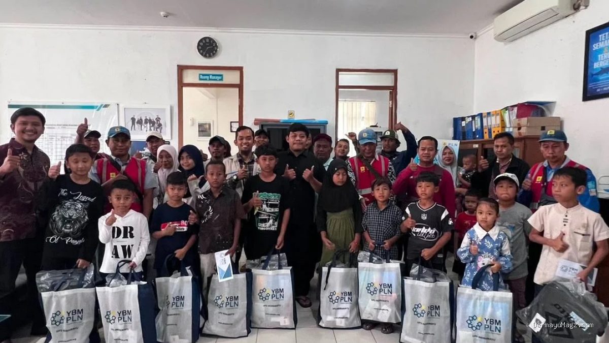 YBM PLN Indramayu: Bantuan Alat Tulis untuk 53 Anak Petugas Billman ULP Jatibarang