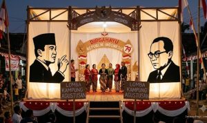 12 Ide Dekorasi Panggung Agustusan dari Kardus, Kreatif & Hemat