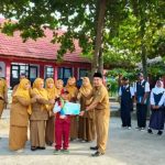 Arzan Siswa SDN 2 Ranjeng Borong Medali Saat Teman Asyik Bermain