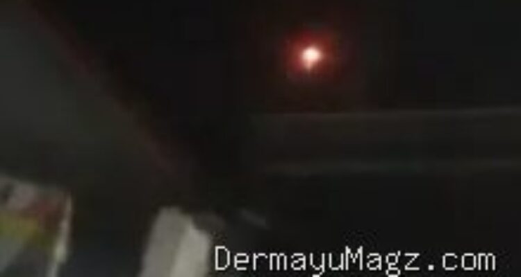 BREAKING NEWS: Tiang Listrik Terbakar di Desa Jumbleng, Indramayu Geger 8 Agustus 2026