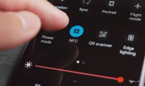 Photo by esatu.id - Cara Cek Fitur NFC di HP Android dan iPhone dengan Mudah