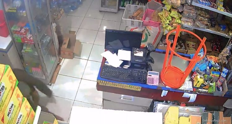 Curi Emas di BRI Link Tukdana Indramayu, Pelaku Terekam CCTV Ditangkap