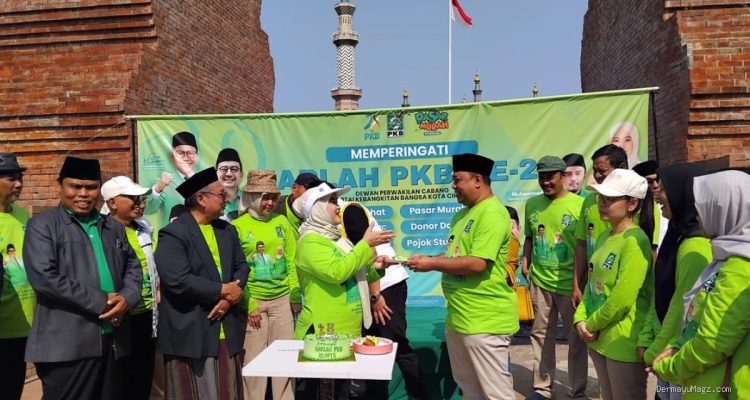 Harlah PKB ke-28 di Alun-Alun Kejaksan: Ribuan Massa Tumpah Ruah